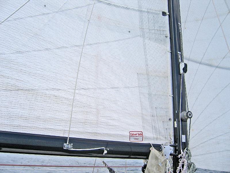 wavemagic_sailing15.JPG - New Mast- Main and Blade Jib